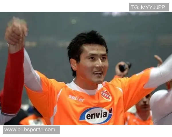 国足新任主帅邵佳一参与FIFA年度最佳球员投票揭晓登贝莱萨拉赫拉菲尼亚竞争激烈 国足新任主帅邵佳一参与FIFA年度最佳球员投票揭晓登贝莱萨拉赫拉菲尼亚竞争激烈