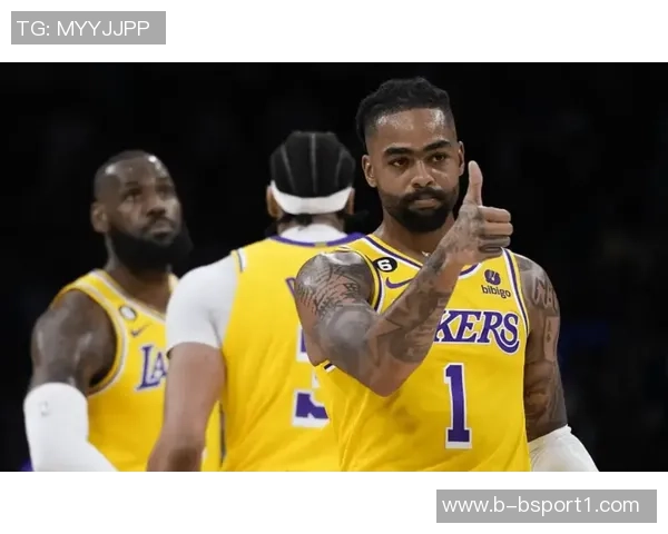 湖人残阵逆袭独行侠文森特首节火力全开八村表现出色半场领先13分 湖人残阵逆袭独行侠文森特首节火力全开八村表现出色半场领先13分