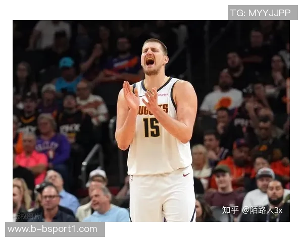 弗拉格激情四溢瞬间爆发隔扣琼斯并向约基奇挥拳庆祝全场沸腾