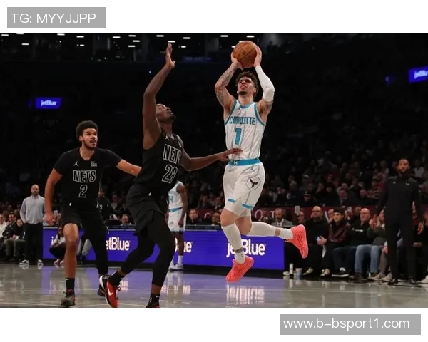 米勒表现低迷19投仅5中贡献17分5篮板5助攻并出现5次失误